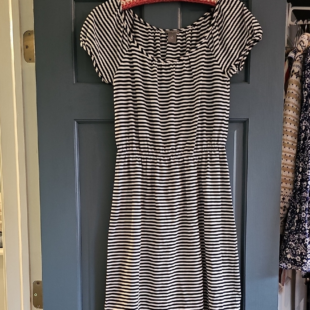 Ann Taylor Navy White Striped Dress Midi Women Medium Casual